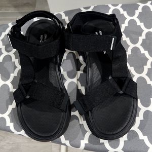 Skechers Memory Foam Sandals, Black with velcro Straps, Size 8.